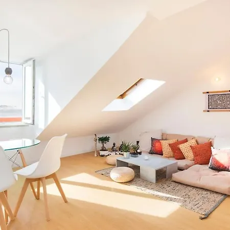 Апартаменти Terrace & River View Retreat Лісабон