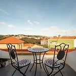 Terrace & River View Retreat Apartament Lizbona