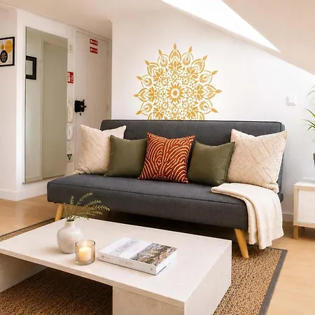 Terrace & River View Retreat Apartamento