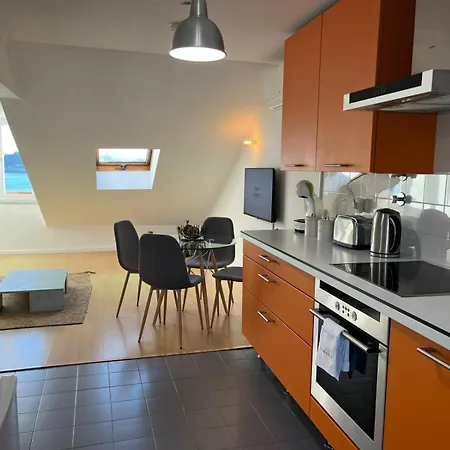 Terrace & River View Retreat Lissabon